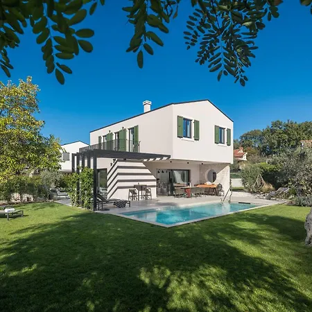 With Pool In Villa Porec